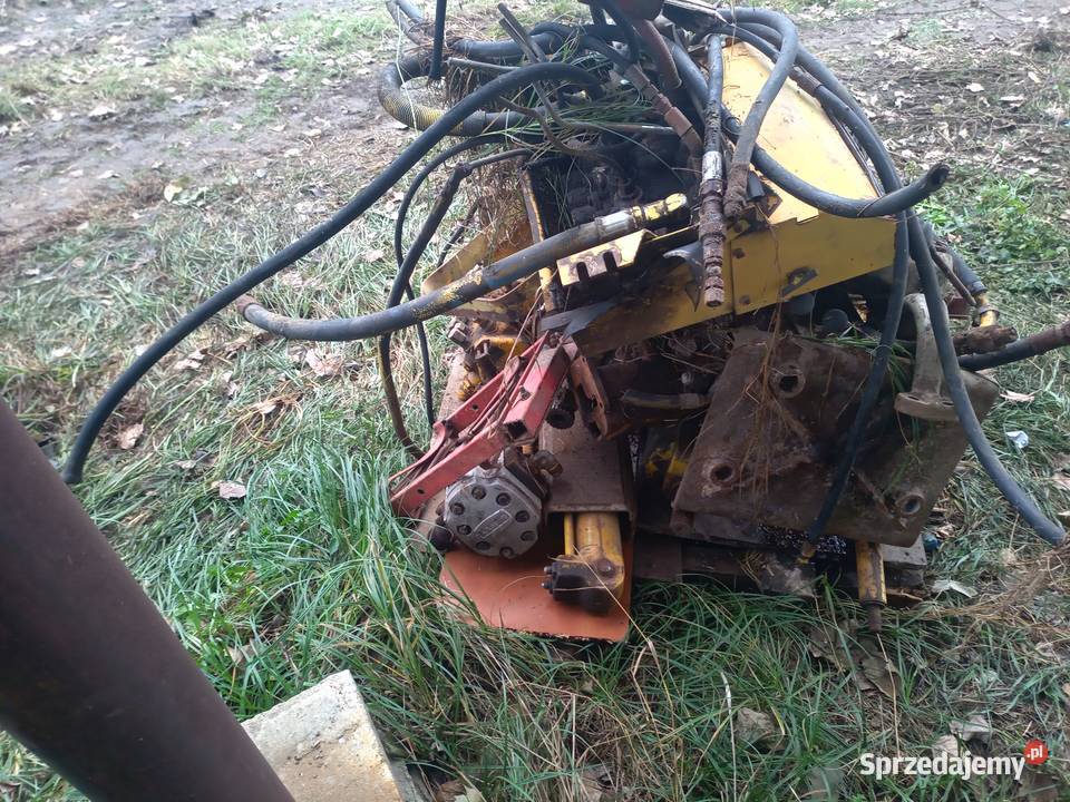 MF 50 b części napęd pompy rozdzielacze Massey Ferguson Kozłowo sprzedam