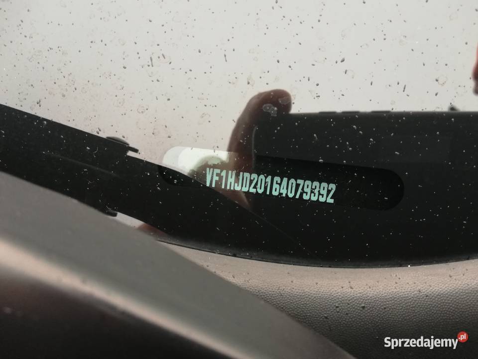 Dacia duster polski salon uszkodzona 2019r