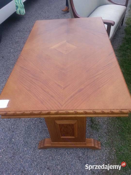 Komplet stół z 4 krzesłami
Dębowy Gdańsk