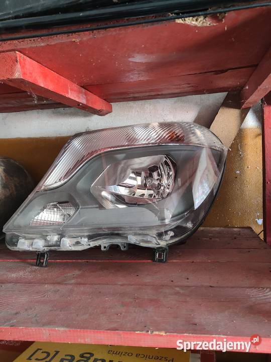 Lampa Lewa Przednia mercedes sprinter 2018r