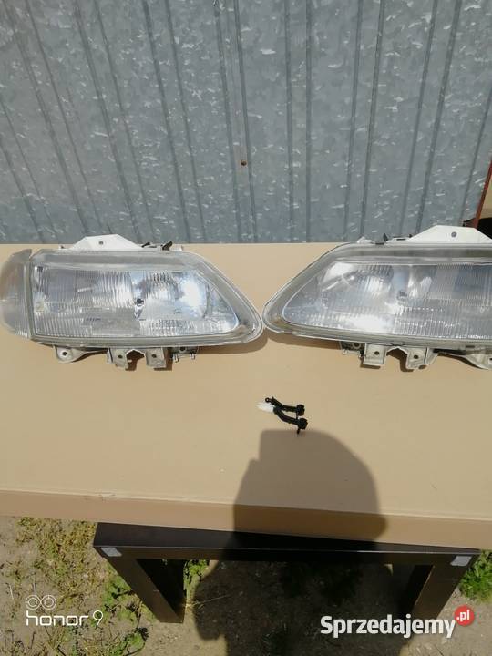 Lampy przednie do laguny I 96r osobowe Lampy przednie