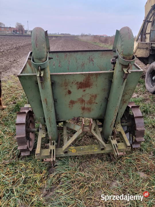 Sadzarka dwurzędowa do zmiemniaków nieuszkodzony Piątek