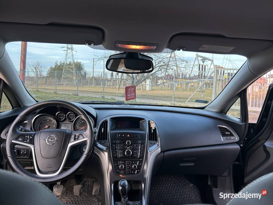 Opel astra j spotrs tourer 17 cdti 1700cm3 Lubaczów