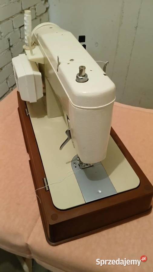 Sprzedam maszynę do szycia Łucznik 466 łódzkie Zgierz