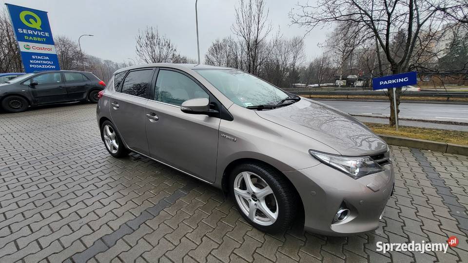 Toyota Auris Hybrid 2013 Auris