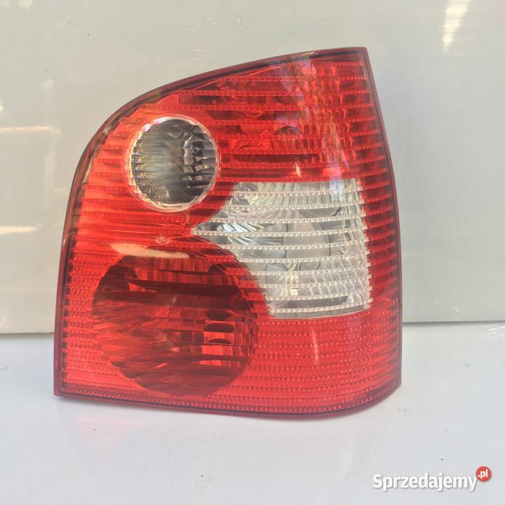 VW POLO OKULAR PRAWA LAMPA TYŁ Lampy tylne Ostroróg