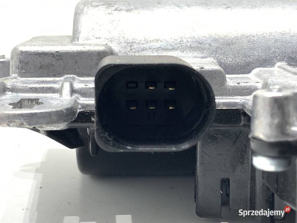 DOCIĄG KLAPY TYŁ AUDI Q8 3V5827887C 30 286 osobowe sprzedam