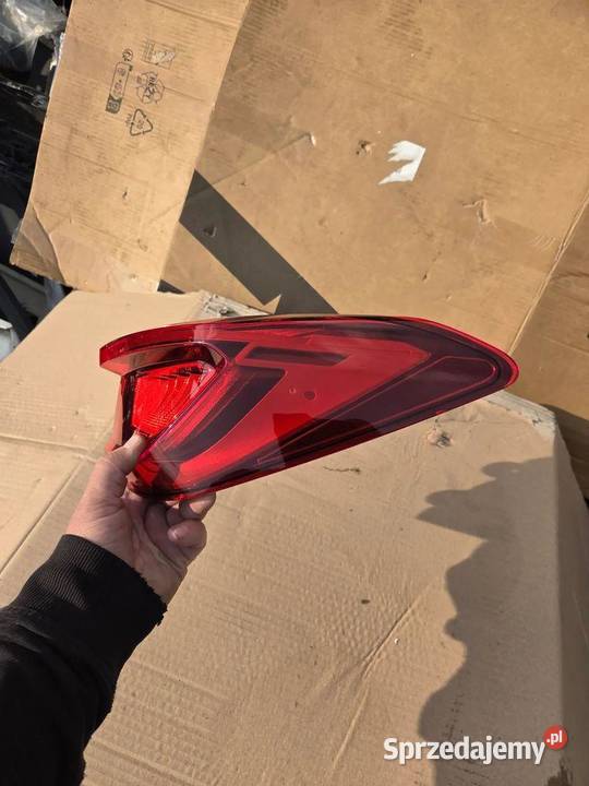Lampa prawa prawy tył tylna Seat Leon IV sprzedam
