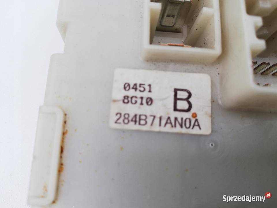 NISSAN MURANO Z51 35 SKRZYNKA BEZPIECZNIKÓW osobowe