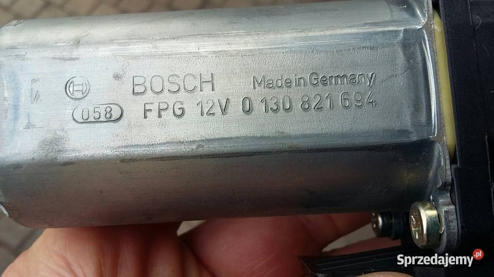 silnik do opuszczenia szyby prawej z mechanizmem Knurów