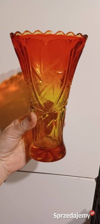 szklany wazon Rozety lata 70 te PRL 185 Wazony Poznań