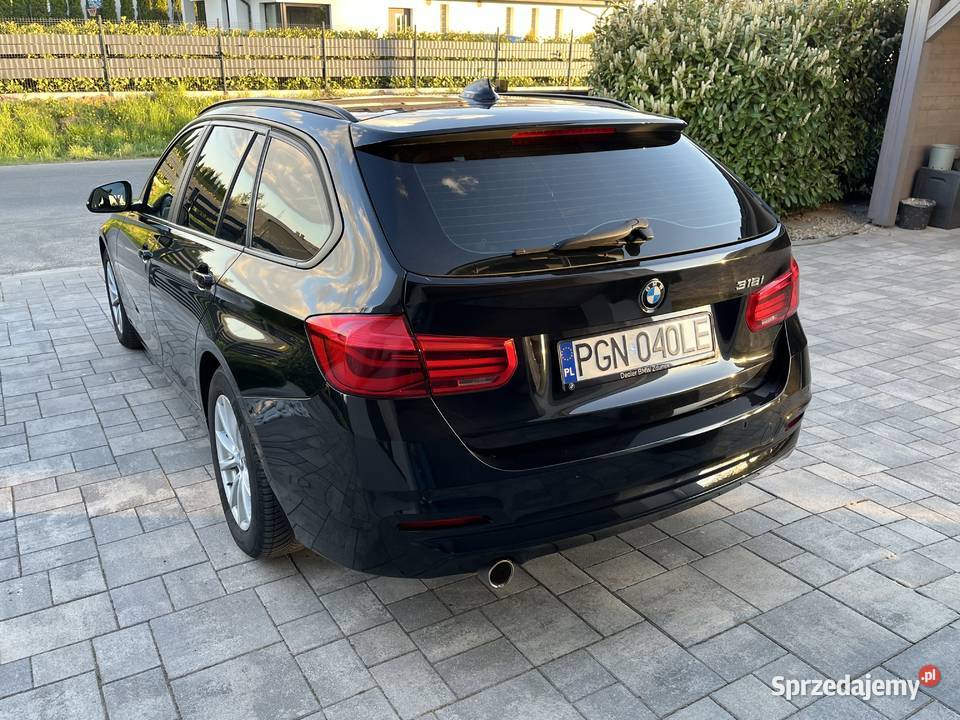 BMW 318i 2018 niski przebieg salon Polska Rok produkcji 2018 Gniezno sprzedam