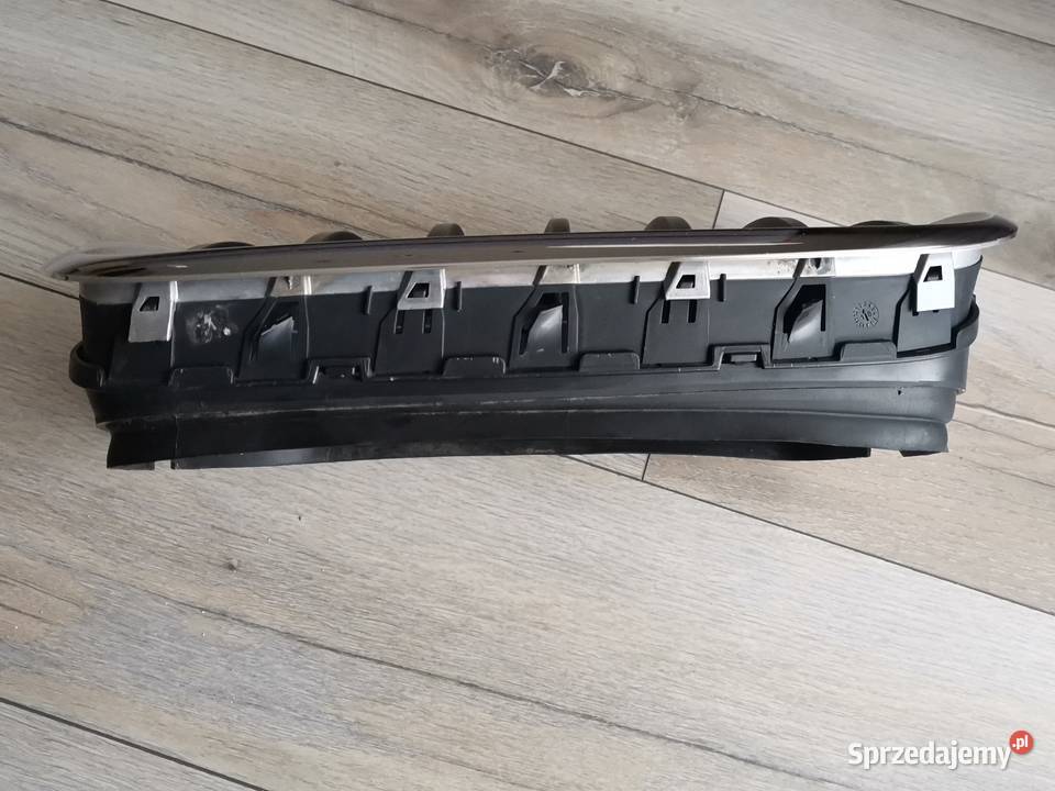 BMW X5 E70 X6 E71 LEWA CZARNA NERKA GRILL PRZÓD Międzychód