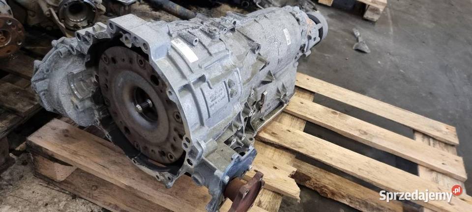 SKRZYNIA AUTOMATYCZNA AUDI S8 D4 MEF 8HP55 osobowe Pozostałe Lipno