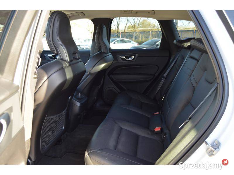 Volvo XC60 2021 prod BEZWYPADKOWY AWD Salon 197KM Warszawa