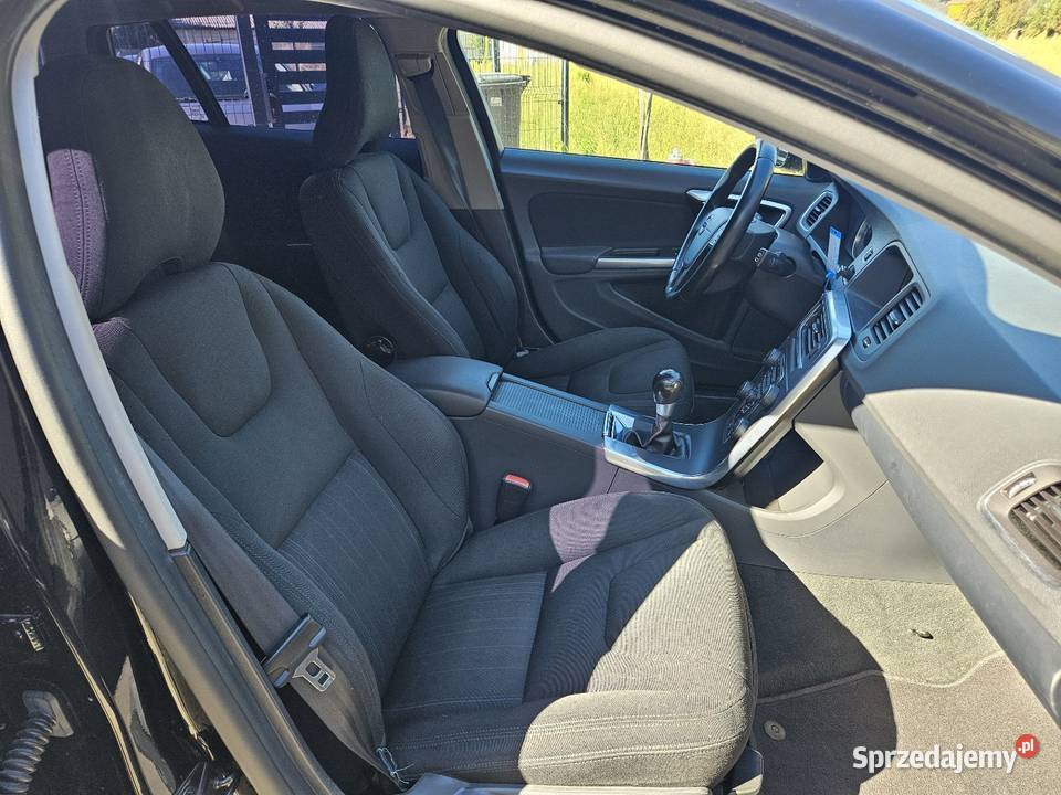 Volvo V60 16TB T4 180 Klimatronik Parktronik nawigacja lubelskie Prawiedniki