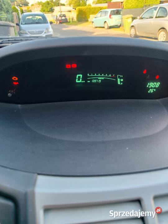 Toyota Yaris 10 2006r Wronki sprzedam