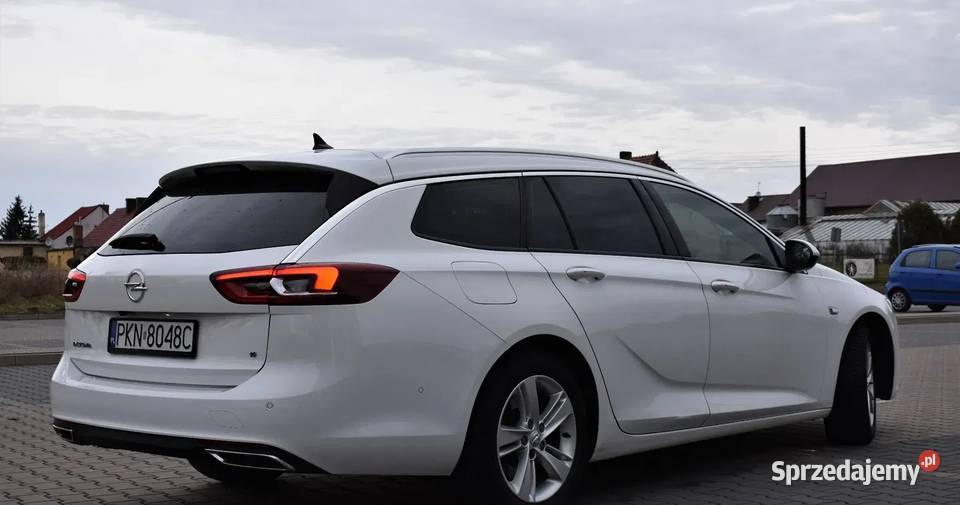Opel Insignia Sports Tourer 20 BiTurbo Diesel Luboń