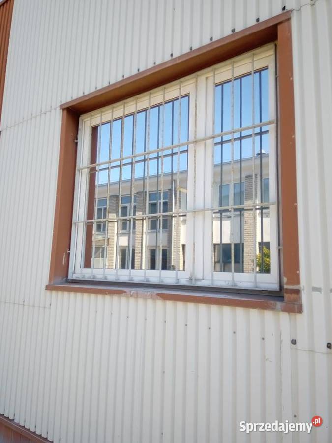 Oklejanie okien folią przeciwsłoneczną i Warszawa