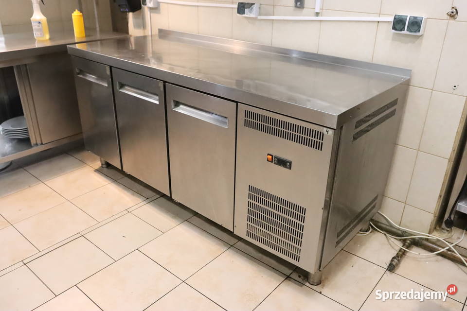 RedFox Stół chłodniczy 3 drzwiowy RT3D Pszczyna