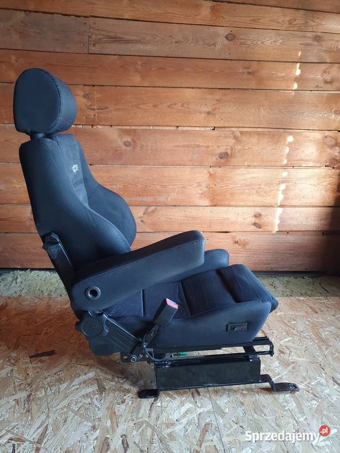 Fotel kierowcy kubełek KONIG KKBA 90407 model K Wągrowiec sprzedam