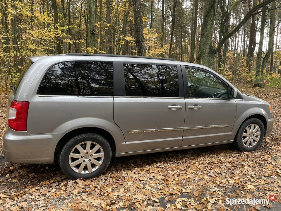 Chrysler Town Country Chrysler Town Country 2016 Town & Country Warszawa