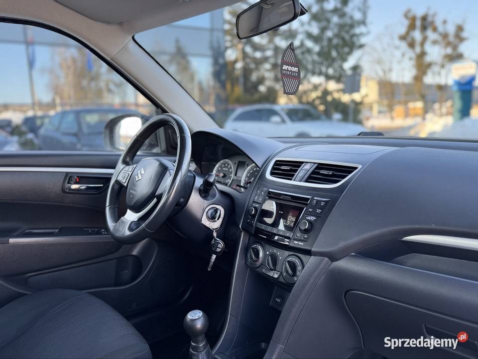 Suzuki Swift lift 2010r 13 benz 172 Swift Suzuki Giżycko