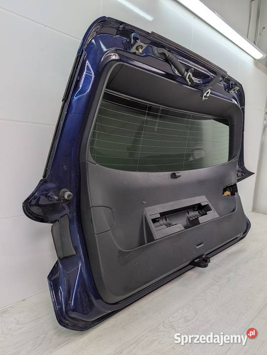 KLAPA BAGAŻNIKA VW GOLF VIII 01836