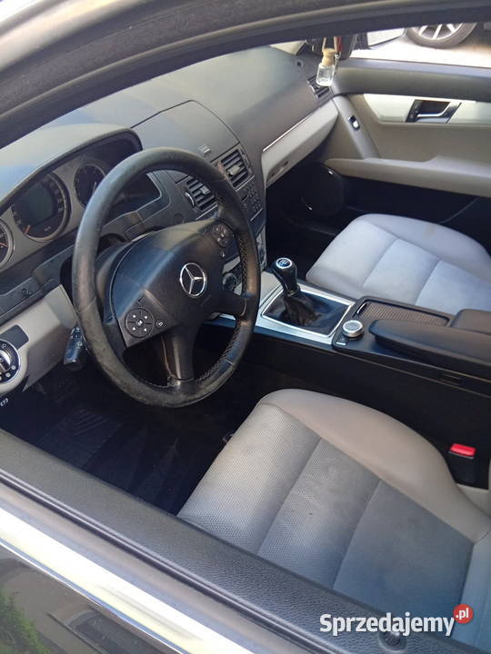 Zamienię Mercedesa W204 22 CDI 2008 na MINI Korytów