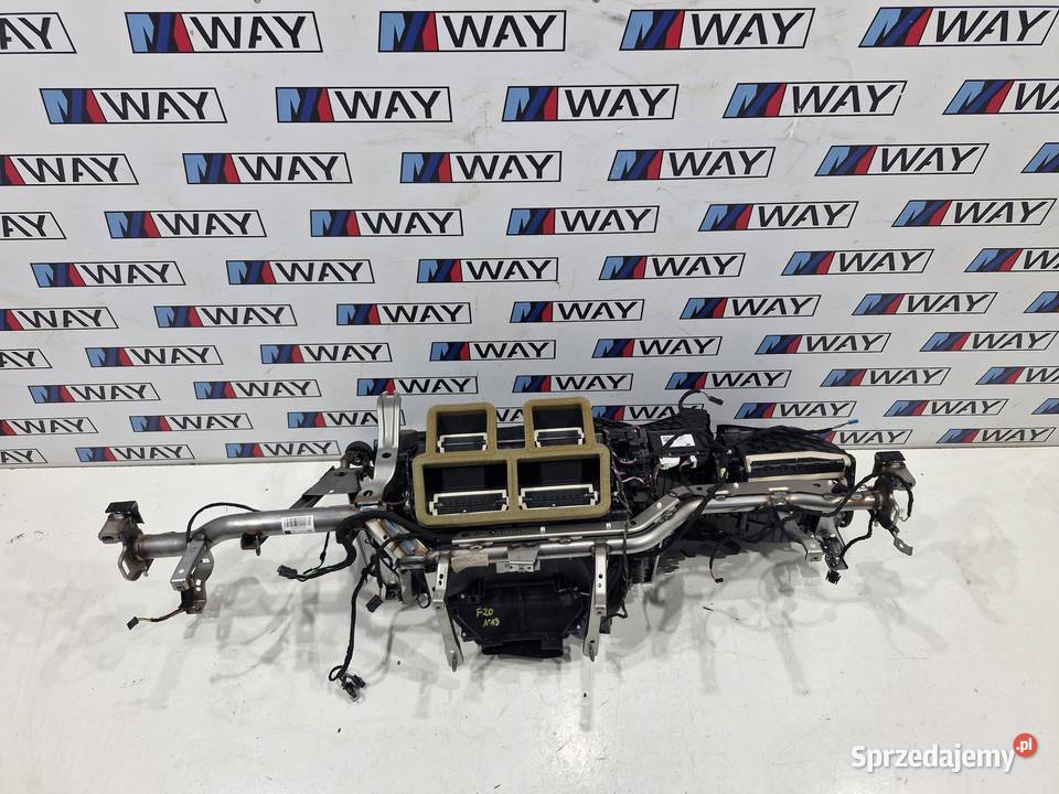 BMW F20 F21 STELAŻ KONSOLI DESKI NAGRZEWNICA Wzmocnienia, belki i wsporniki sprzedam