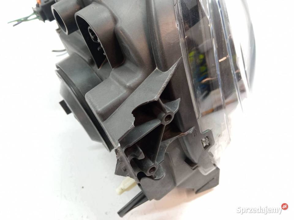 LAMPA PRZÓD PRAWA 9820059280 Citroen C3 III Lampy przednie