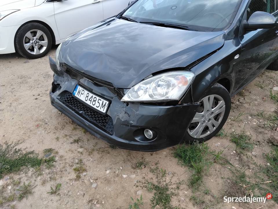 Kia ceed uszkodzony przód sprzedam