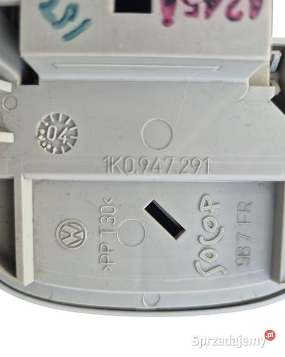 LAMPKA PODSUFITKI OŚWIETLENIE KABINY VW GOLF V osobowe Działoszyce
