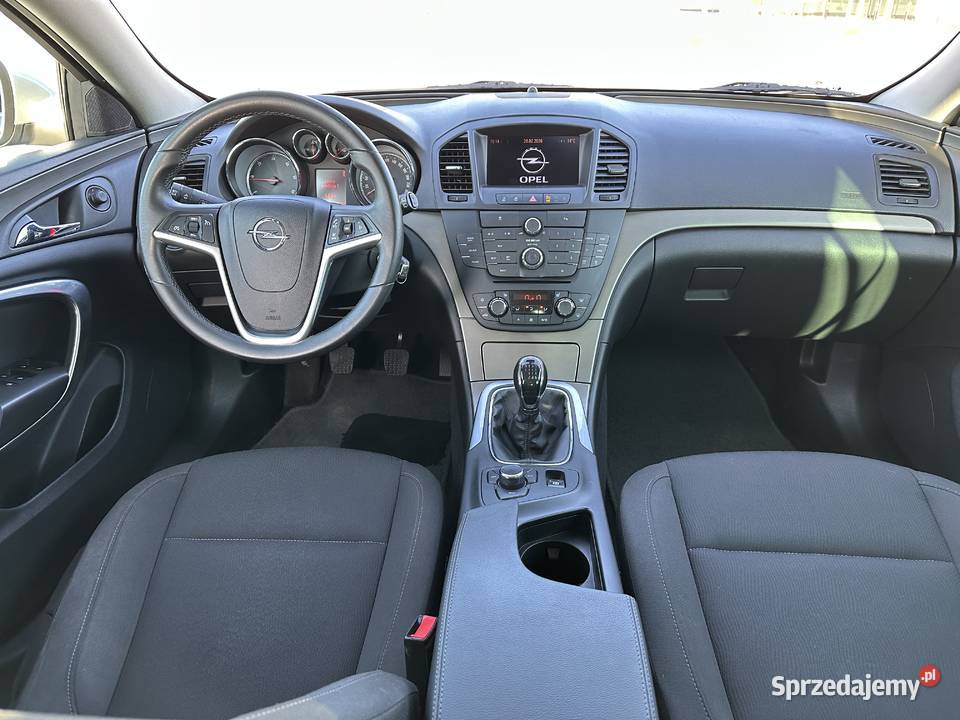 Opel Insignia A 20 CDTI 160 Sports Tourer 2011 manualna Radom sprzedam