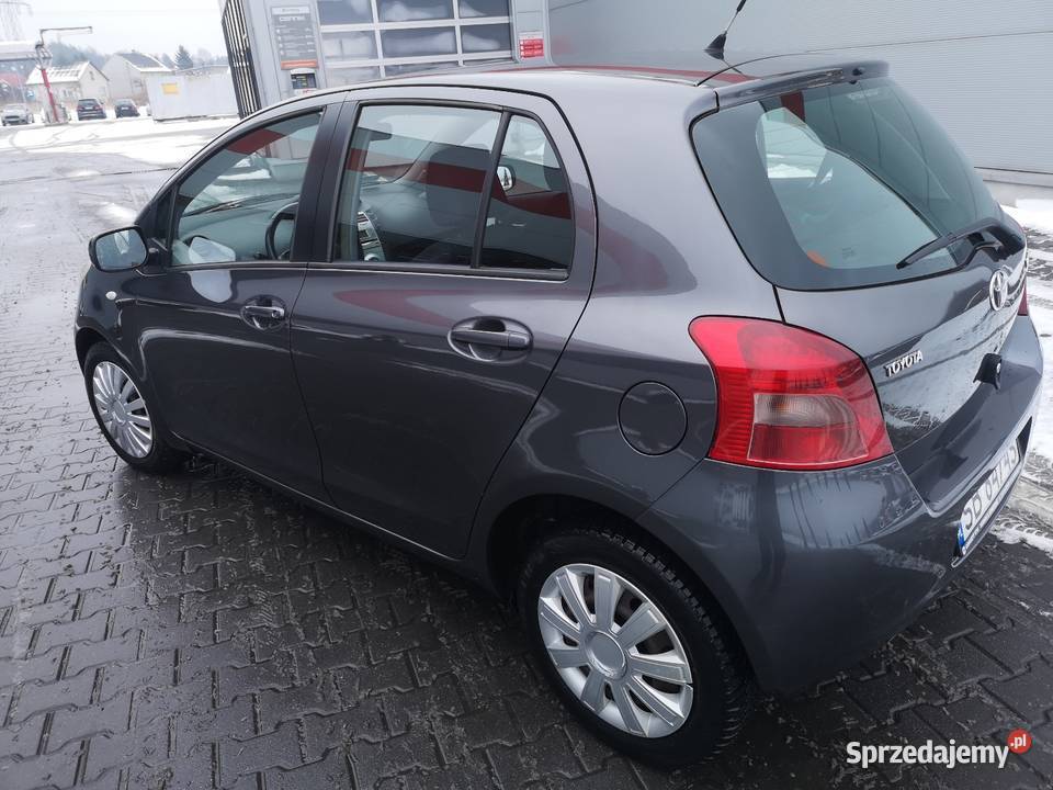 Toyota Yaris 13 z automatem zadbany serwisowany 4/5