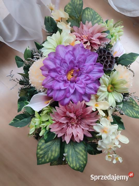 Wiązanka na grób kompozycja na cmentarz