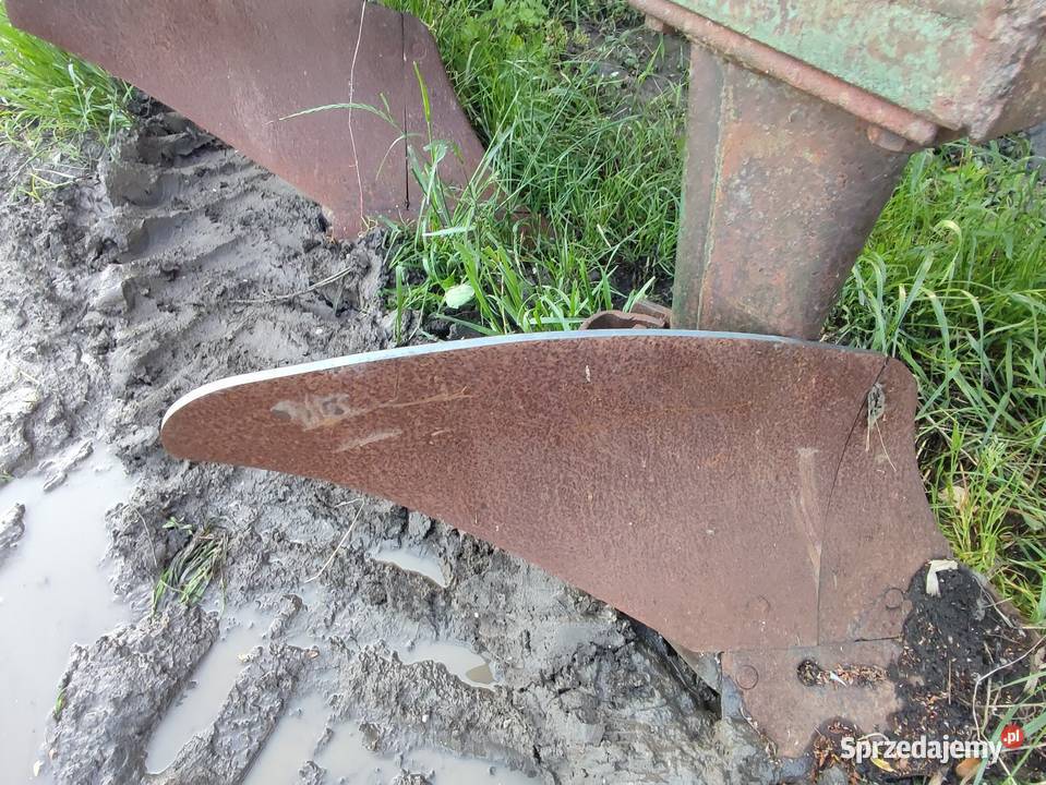 sprzedam pług 4 skibowy nieuszkodzony sprzedam