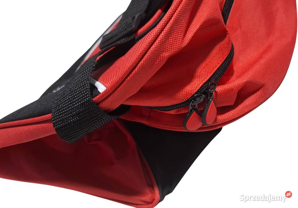 Torba sportowa czerwonoczarna 22x27x45 27cm Czeladź
