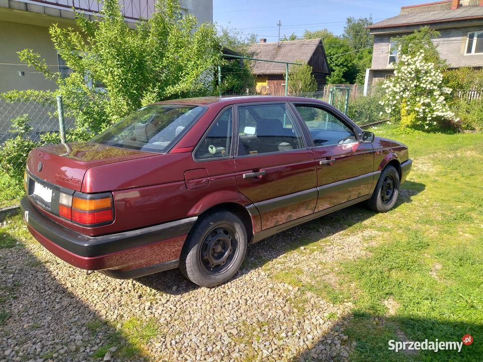 VW Passat B3 19TD 91r sedan OC do listopada nieuszkodzony Bobrek