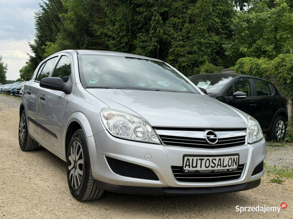 Opel Astra Rok produkcji 2009 Częstochowa