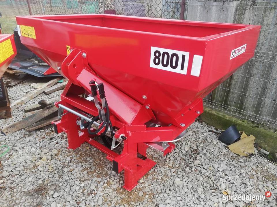 Rozsiewacz nawozu hydraulika STRUMYK TYTAN 0723