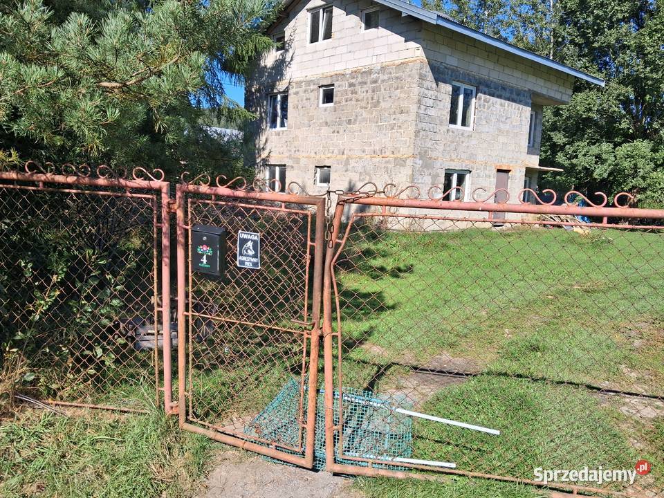 Klęczany dom wolno stojący Liczba pokoi 6