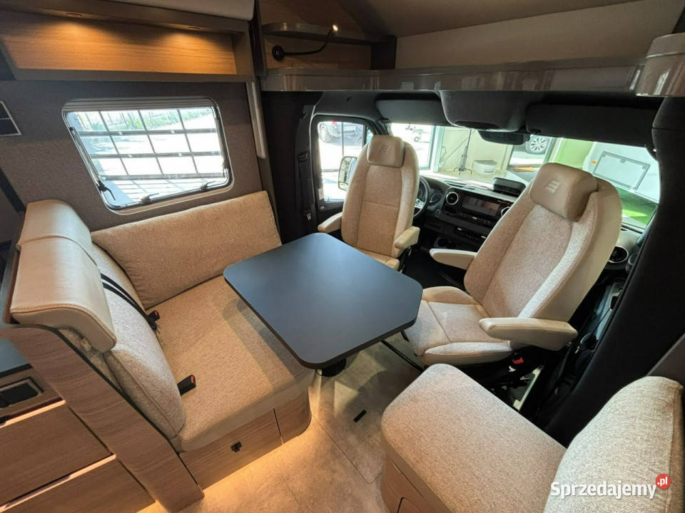 samochody kempingowe HymerEriba BMC T 680 mazowieckie Janki sprzedam