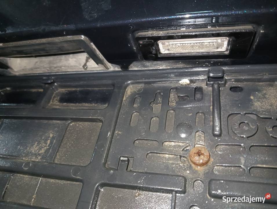 Klapa Passat B6 kombi kompletna osobowe Poniec sprzedam