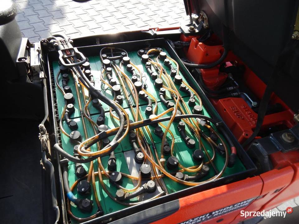 Elektryczny wózek widłowy Linde E16P02 Triplex Mogilany