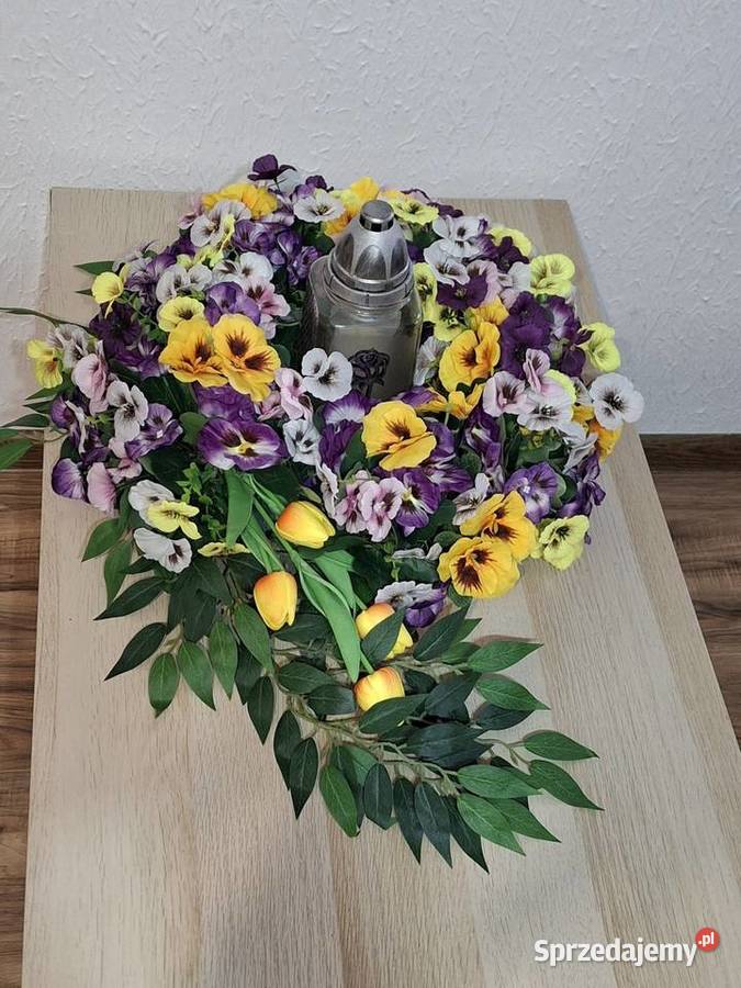 Kompozycja wiazanka na cmentarz Wszystkich Świętych Kwidzyn