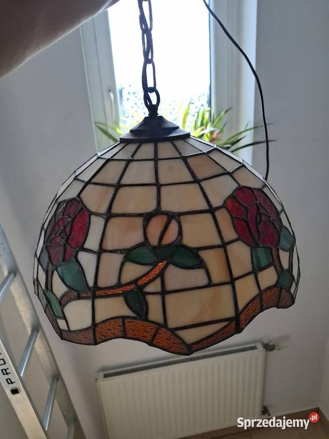 Lampa w stylu Tiffany witrażowa róża wisząca