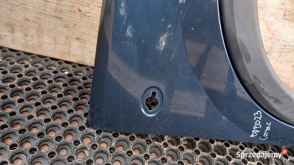 OPEL CORSA C BŁOTNIK PRZÓD PRAWY Z168 Zbierkowo