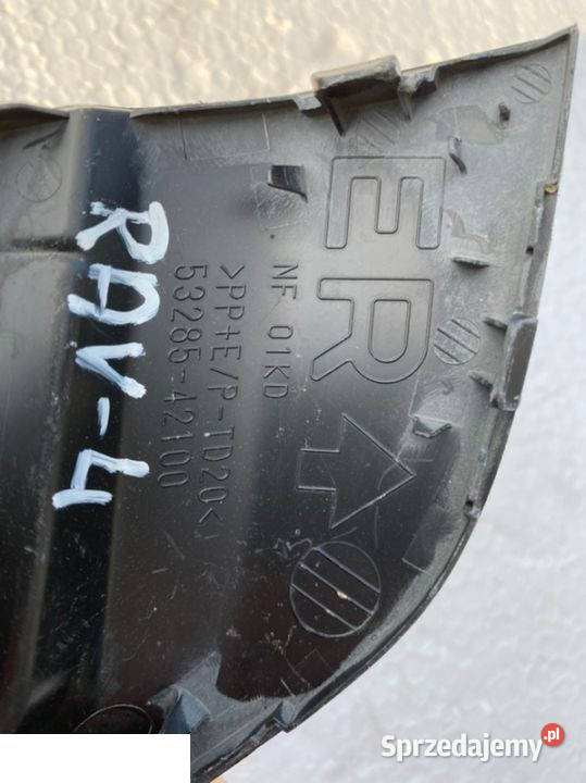 Toyota Rav4 zaślepka haka prawy przód 1518 osobowe lubelskie Kozubszczyzna