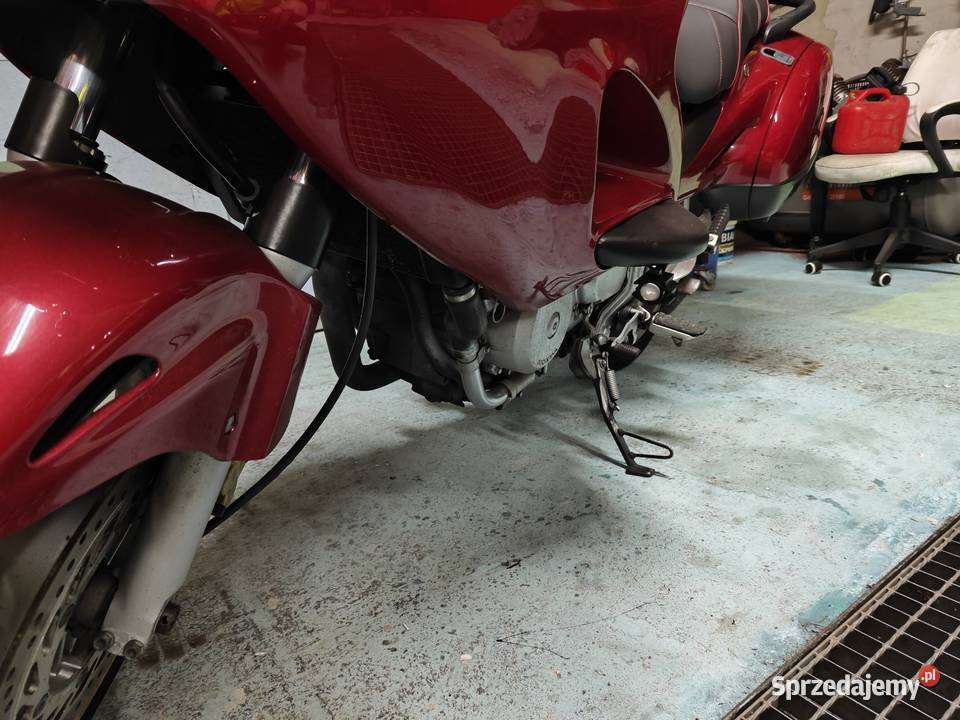 Honda Deauville 650 łódzkie sprzedam